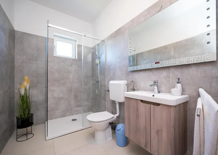 Family-friendly With Swimming Pool Drage - Biograd - 23790