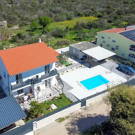 Family-friendly With Swimming Pool Drage - Biograd - 23790 Pakoštane