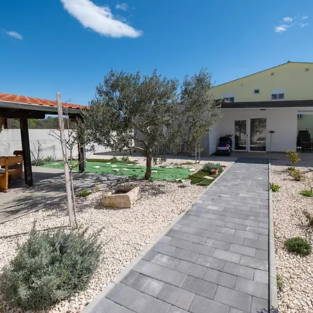 Family-friendly With Swimming Pool Drage - Biograd - 23790 *