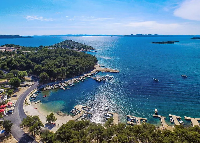 Apartamento Family-friendly With Swimming Pool Drage - Biograd - 23790 Pakoštane